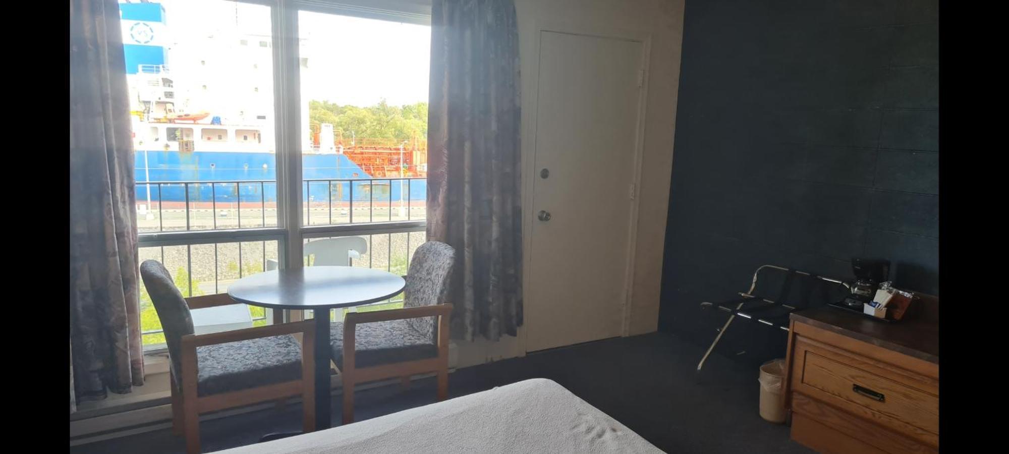 The Inn At Lock Seven Thorold Экстерьер фото