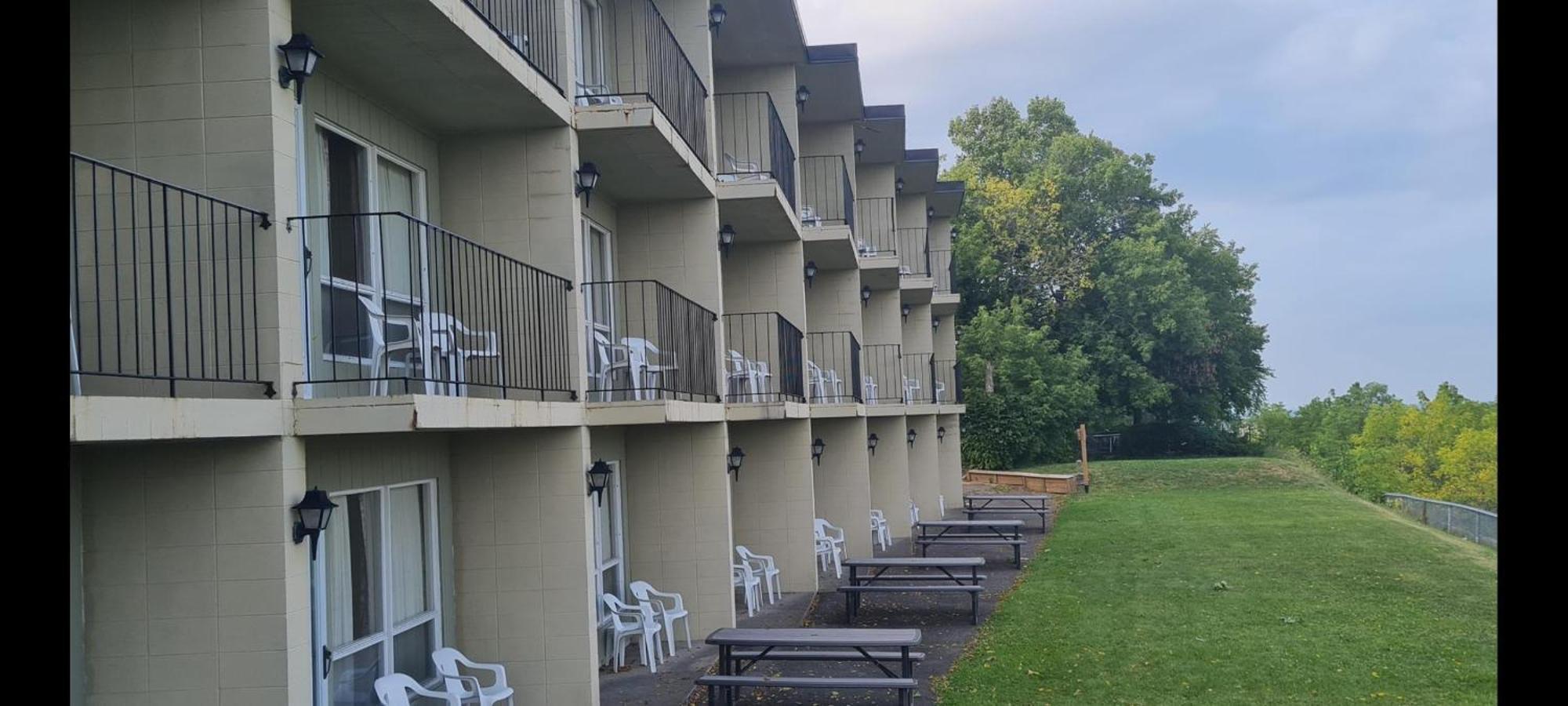 The Inn At Lock Seven Thorold Экстерьер фото