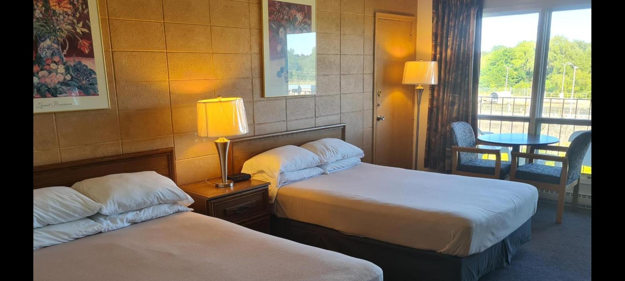 The Inn At Lock Seven Thorold Экстерьер фото