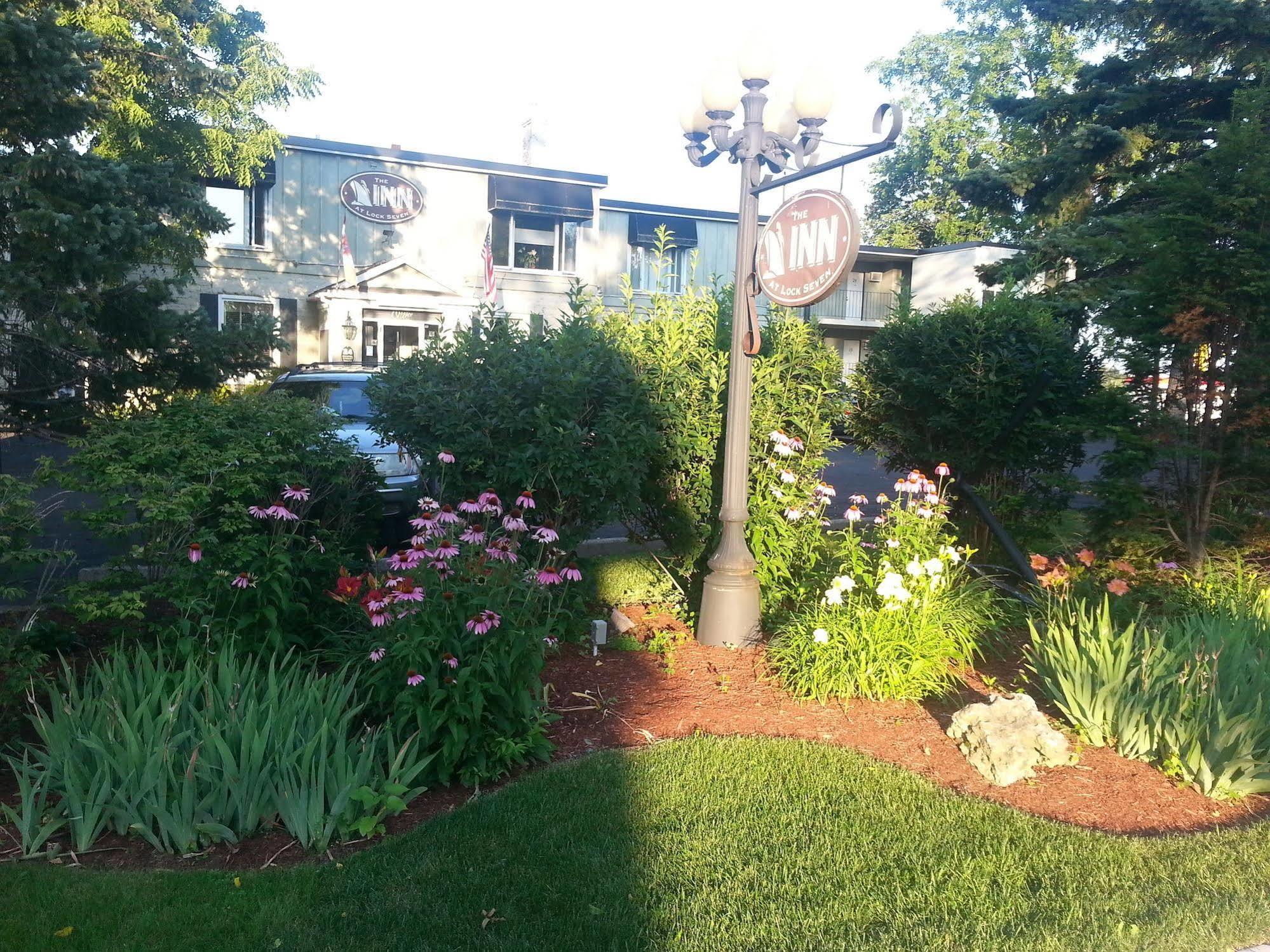 The Inn At Lock Seven Thorold Экстерьер фото